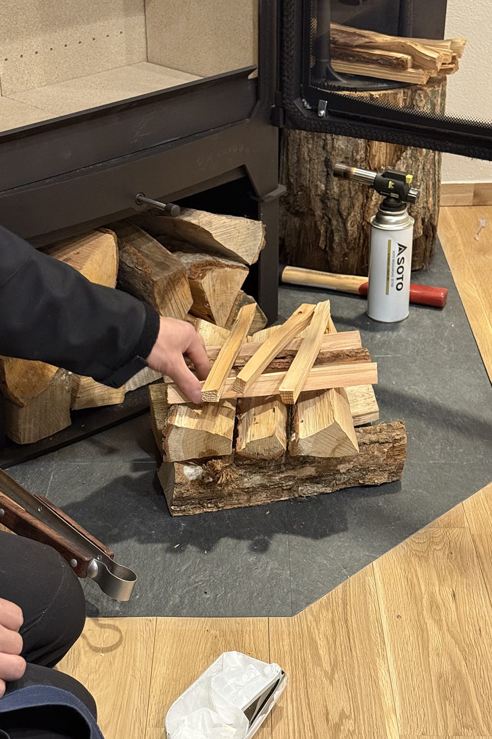 薪の組み方 井桁に組む 薪ストーブ
