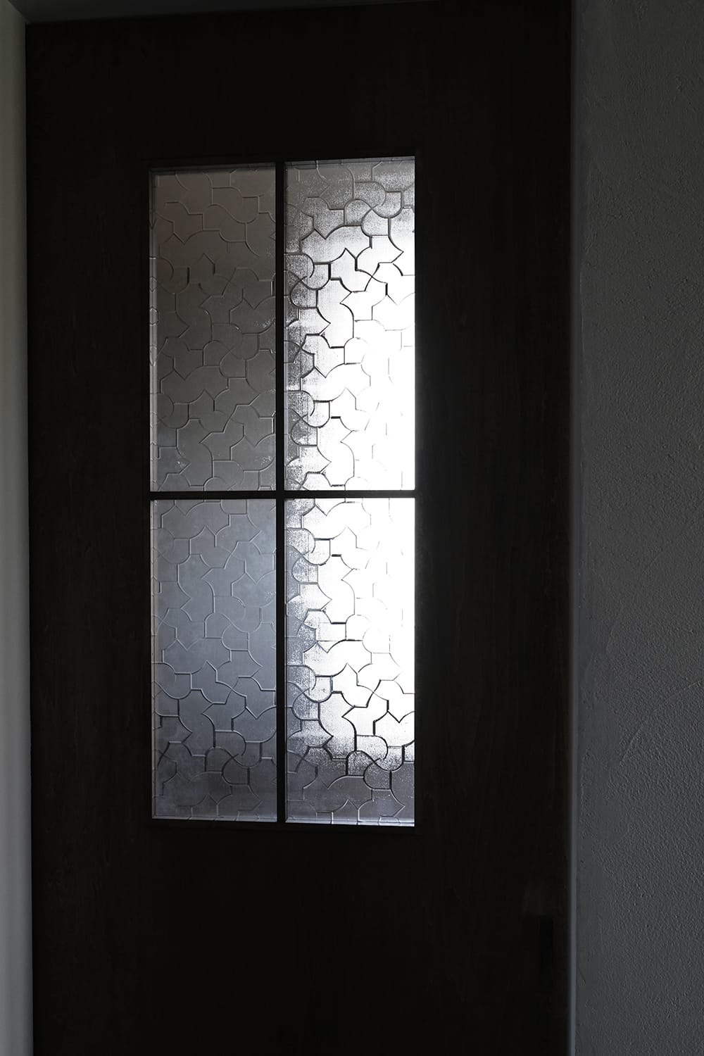 カラタチ柄のレトロガラス 昭和の型板ガラス