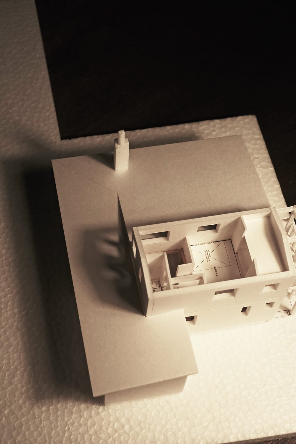 函館の農家住宅1/100ラフ模型の2階間取り